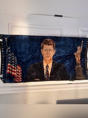 Vintage 1965 John F Kennedy Velvet Tapestry  w/Statue of Liberty & Flag, Italy